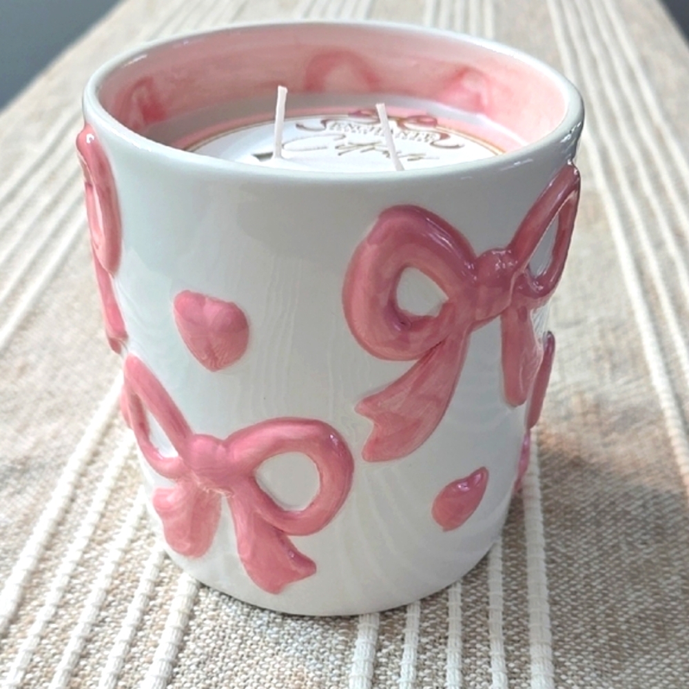 💥3/40💥 Pink Bow Ceramic Candle